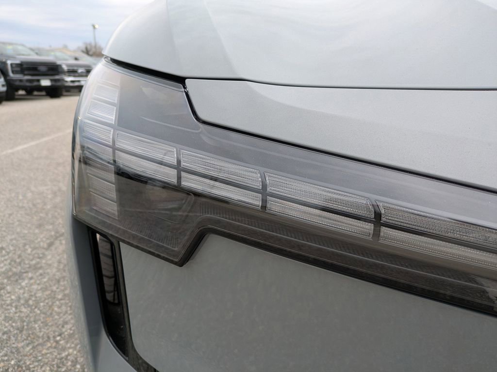 New 2026 Volvo EX30 Ultra w/ Protection Package image 10