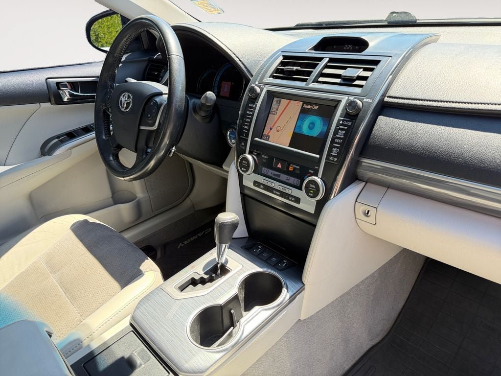 Used 2012 Toyota Camry XLE w/ Leather Pkg FWD image 26