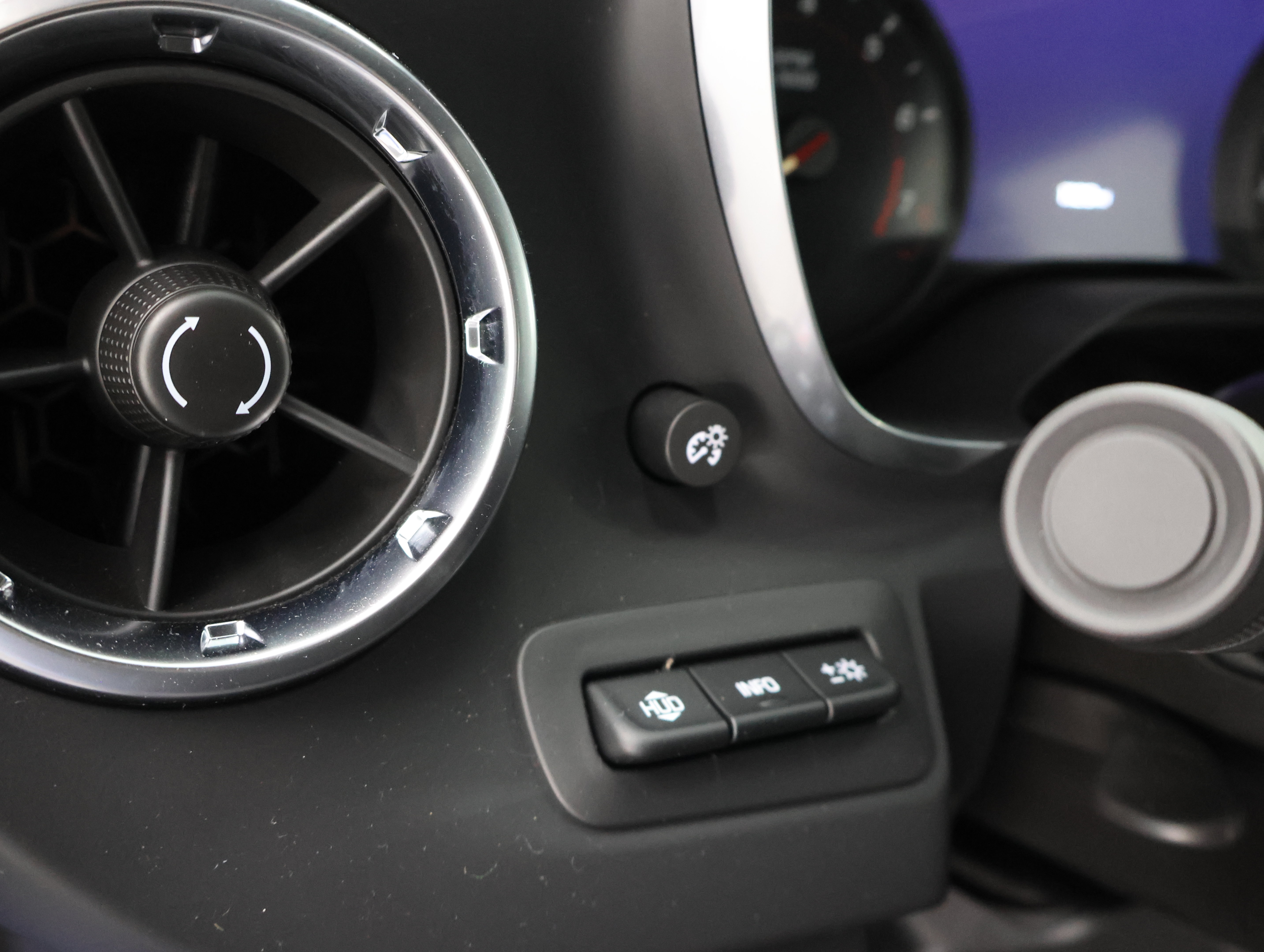 Used 2024 Chevrolet Camaro ZL1 RWD image 35