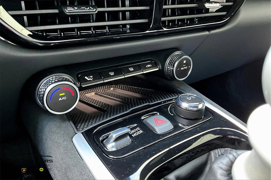 Used 2024 Lotus Emira V6 image 26