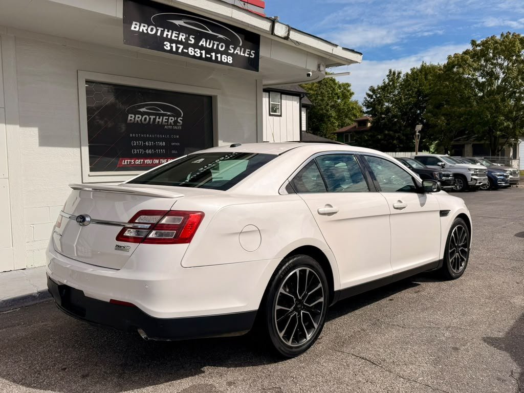 Used 2019 Ford Taurus SHO AWD/4WD image 15