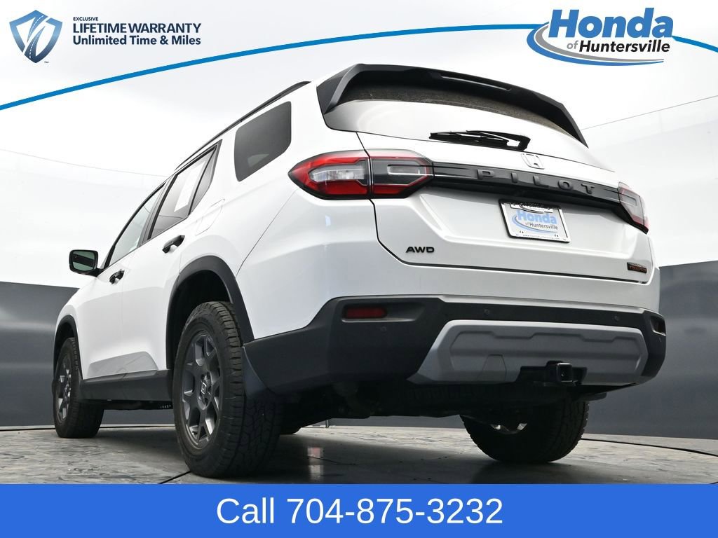 Used 2024 Honda Pilot TrailSport image 46