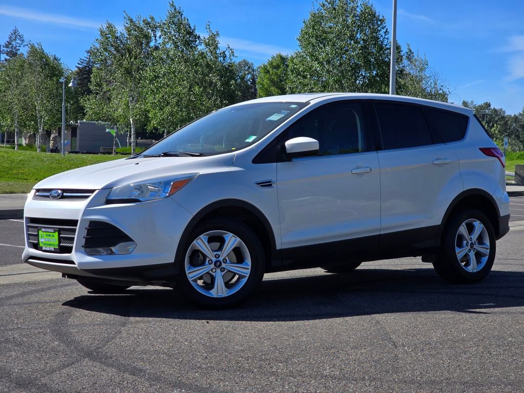 Used 2015 Ford Escape SE FWD image 1