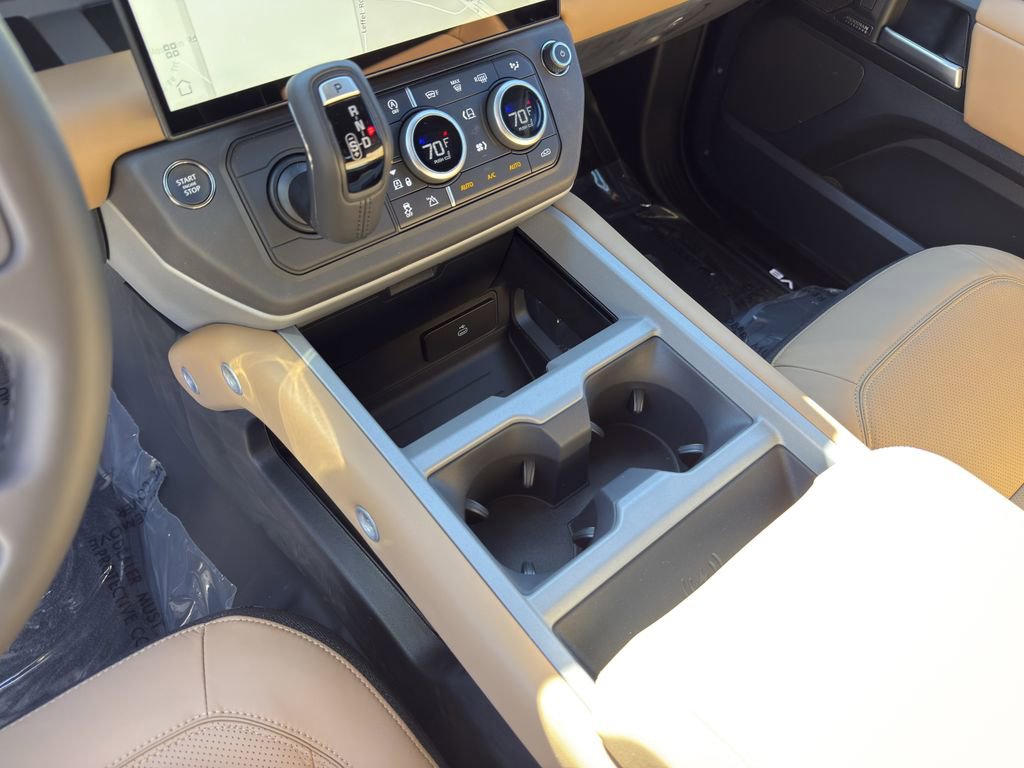 New 2026 Land Rover Defender 130 V8 image 24