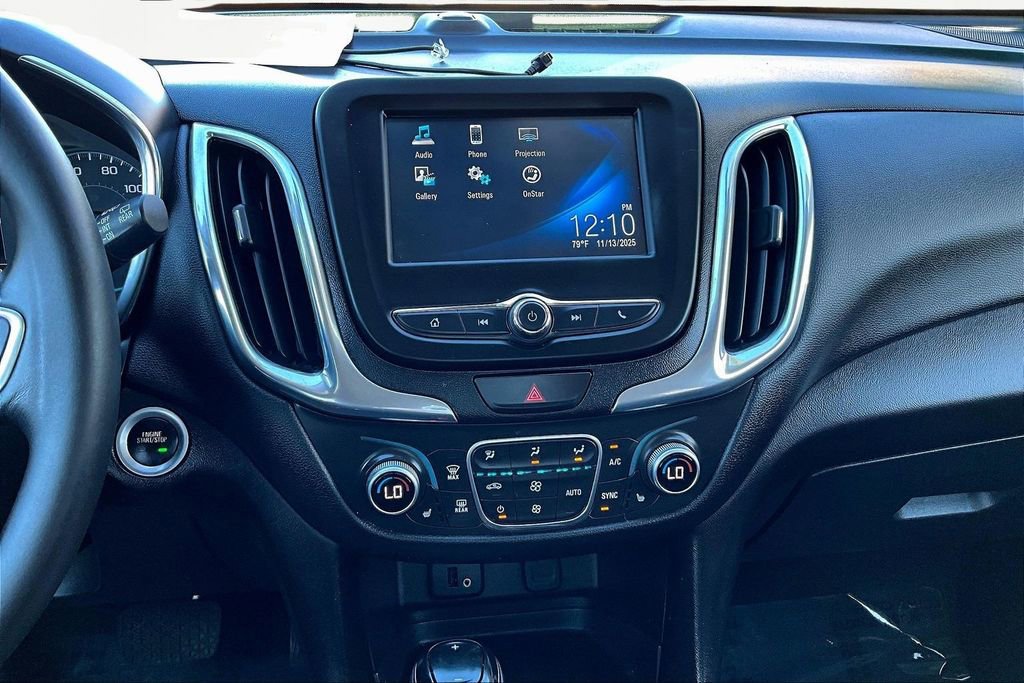 Used 2018 Chevrolet Equinox LT w/ LPO, Blackout Package image 6