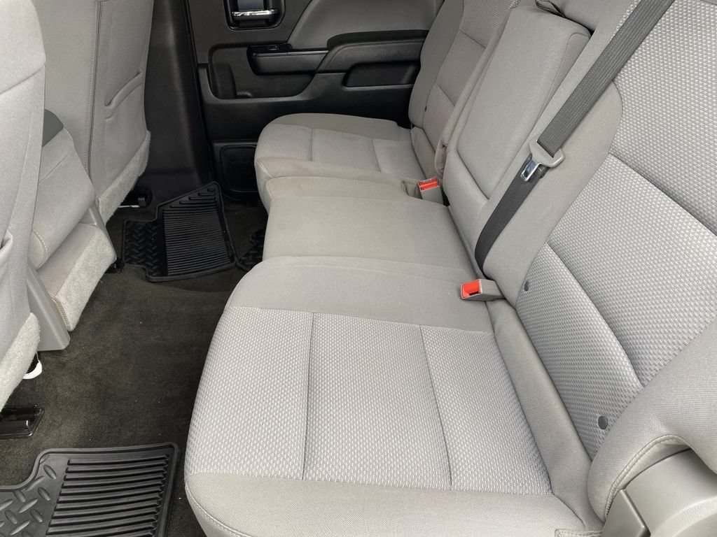 Used 2018 Chevrolet Silverado 1500 Custom w/ Custom Convenience Package RWD image 19