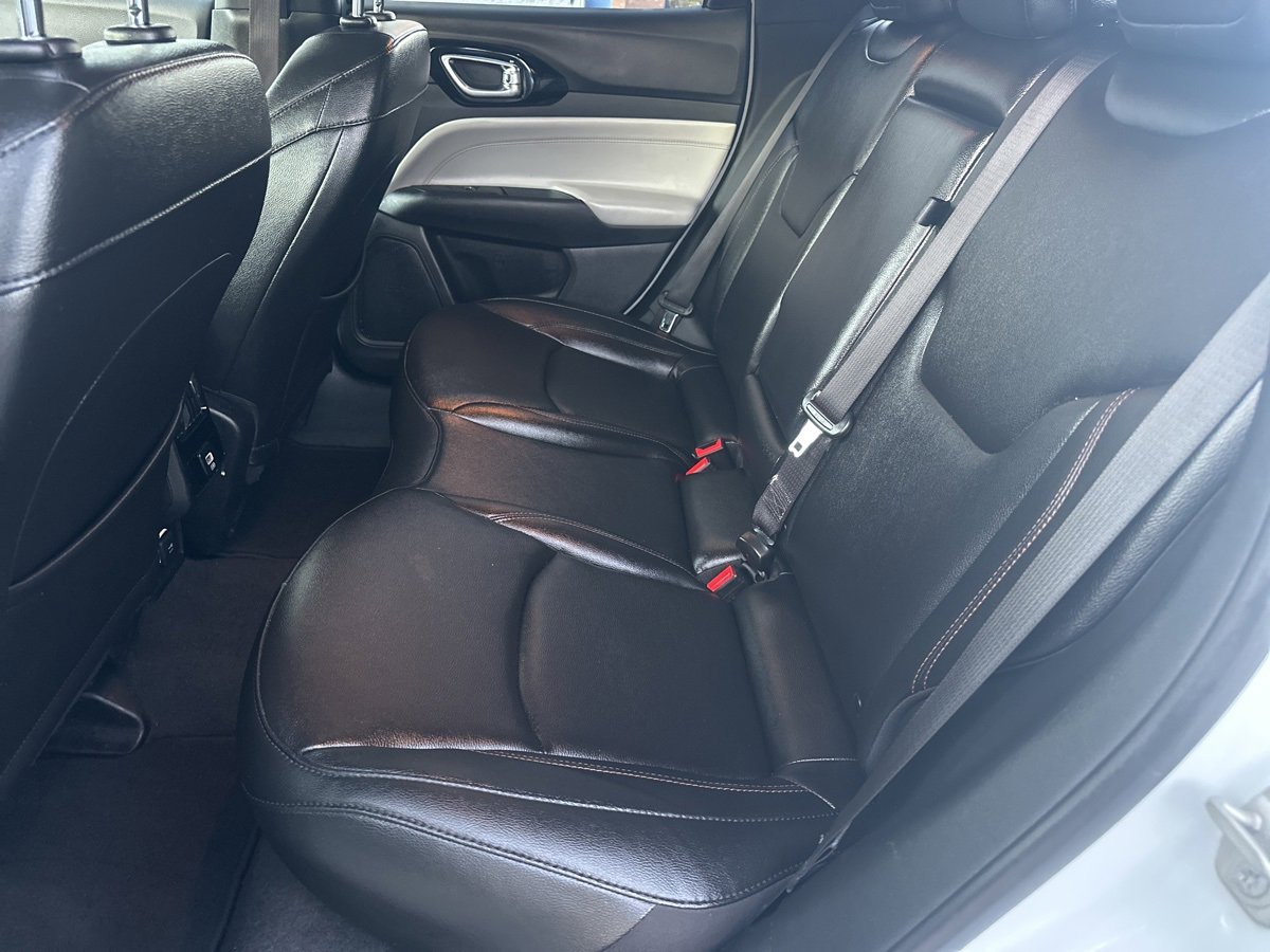 Used 2024 Jeep Compass Limited image 19