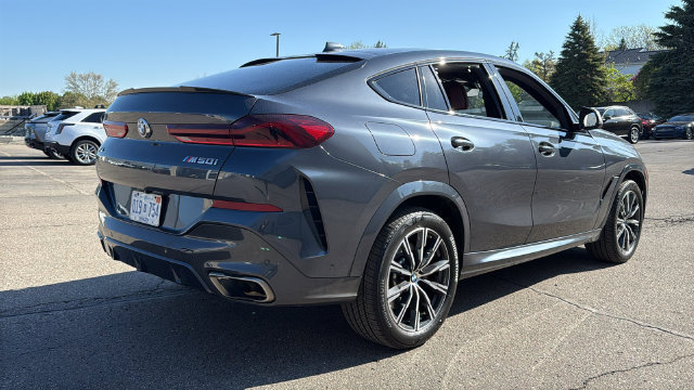Used 2021 BMW X6 M50i w/ Executive Package AWD/4WD image 4