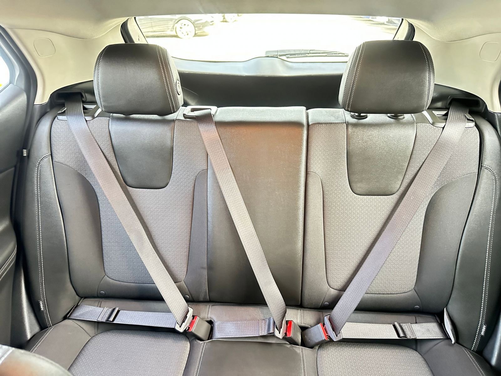 Used 2025 Buick Encore GX Preferred image 38