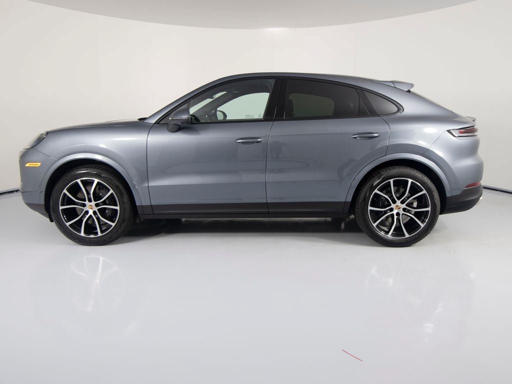 New 2026 Porsche Cayenne Coupe AWD/4WD image 2