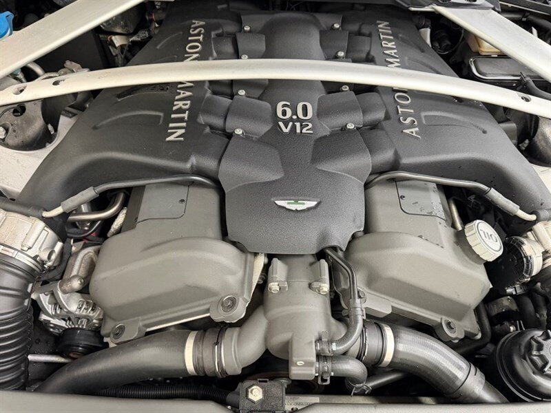Used 2012 Aston Martin Virage Volante RWD image 25