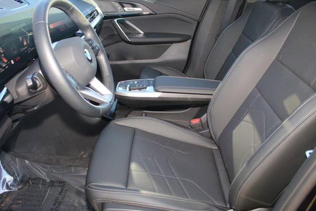Used 2025 BMW X1 xDrive28i w/ Convenience Package image 19