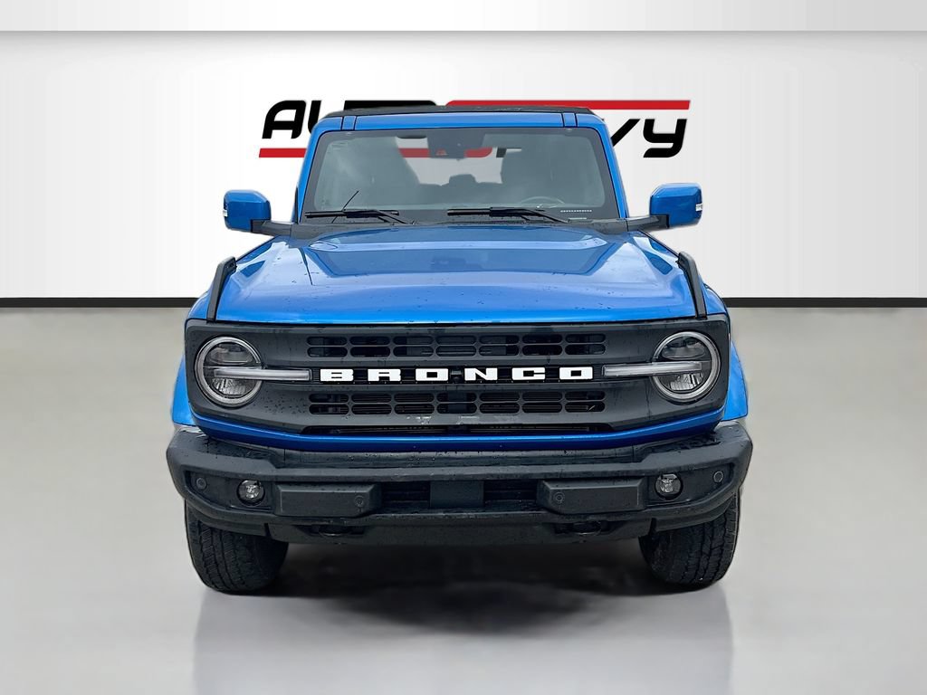 Used 2024 Ford Bronco Outer Banks AWD/4WD image 2