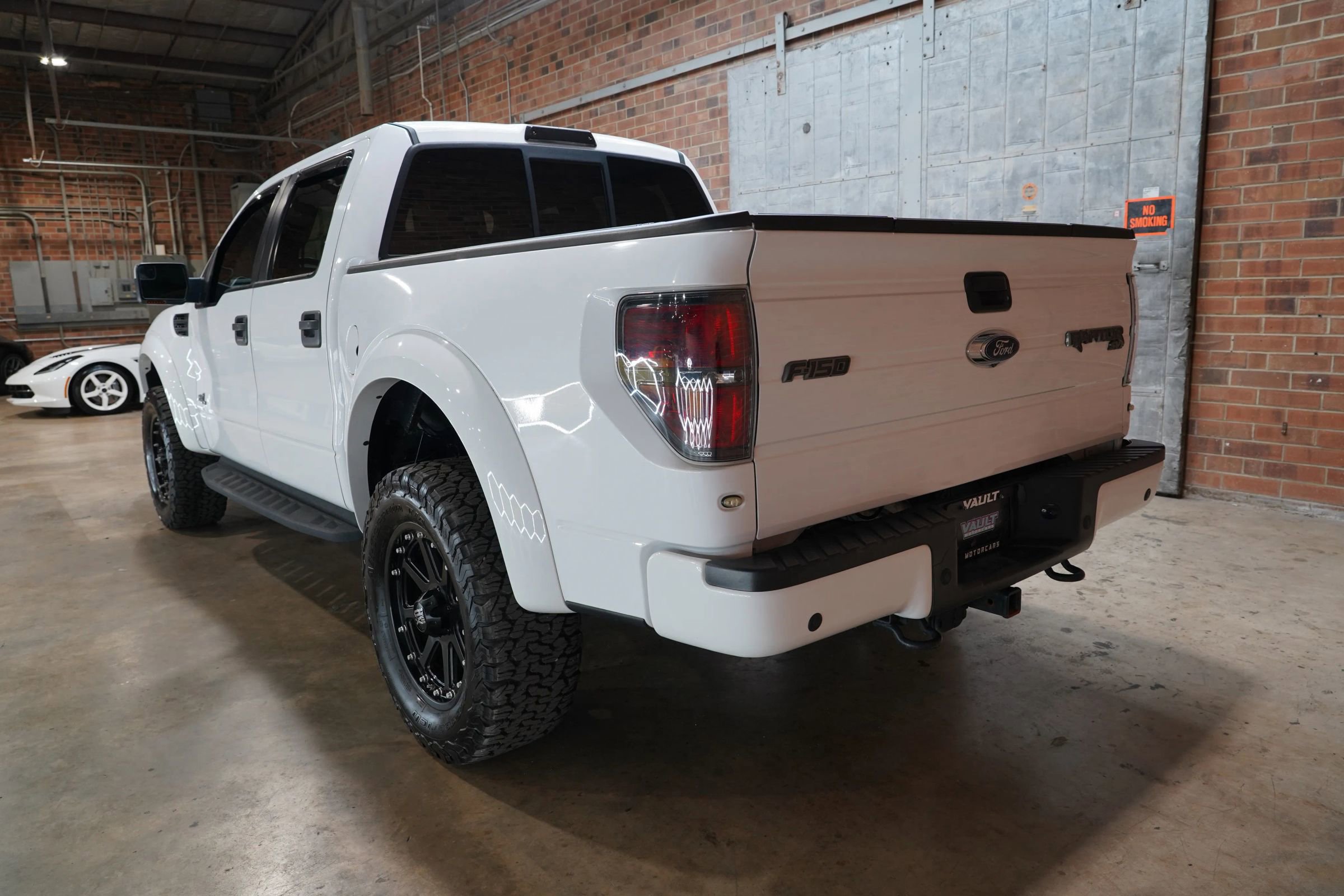 Used 2014 Ford F150 Raptor w/ Equipment Group 801A Luxury AWD/4WD image 13