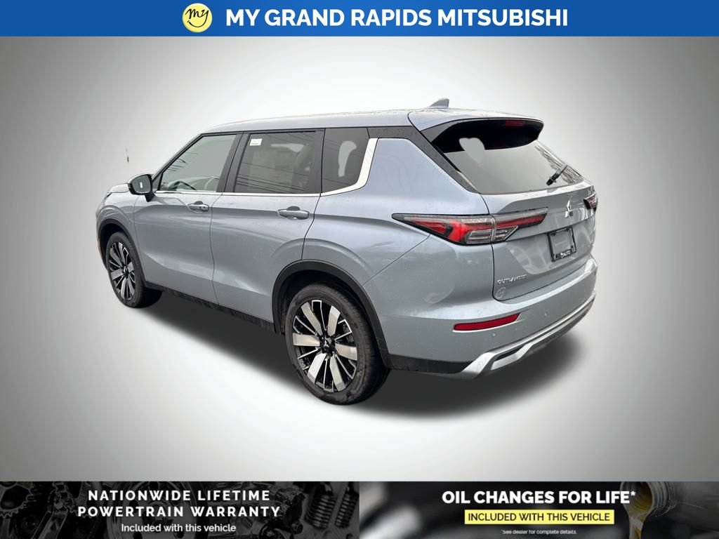 New 2026 Mitsubishi Outlander SE AWD/4WD image 5