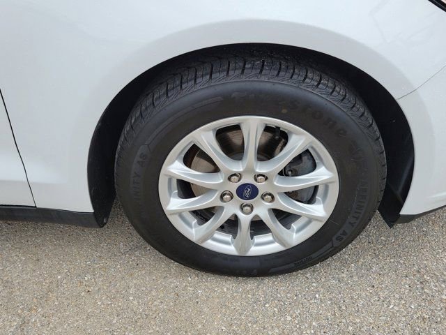 Used 2015 Ford Fusion S FWD image 10