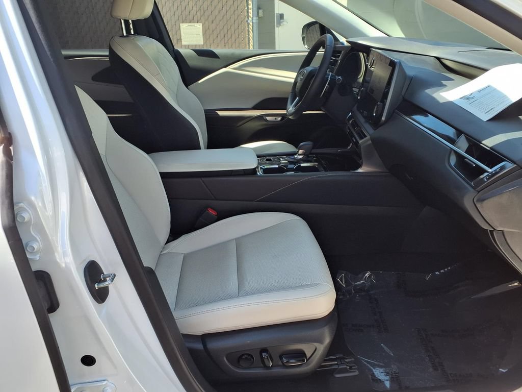 Used 2024 Lexus RX 350 FWD w/ Technology Package image 24