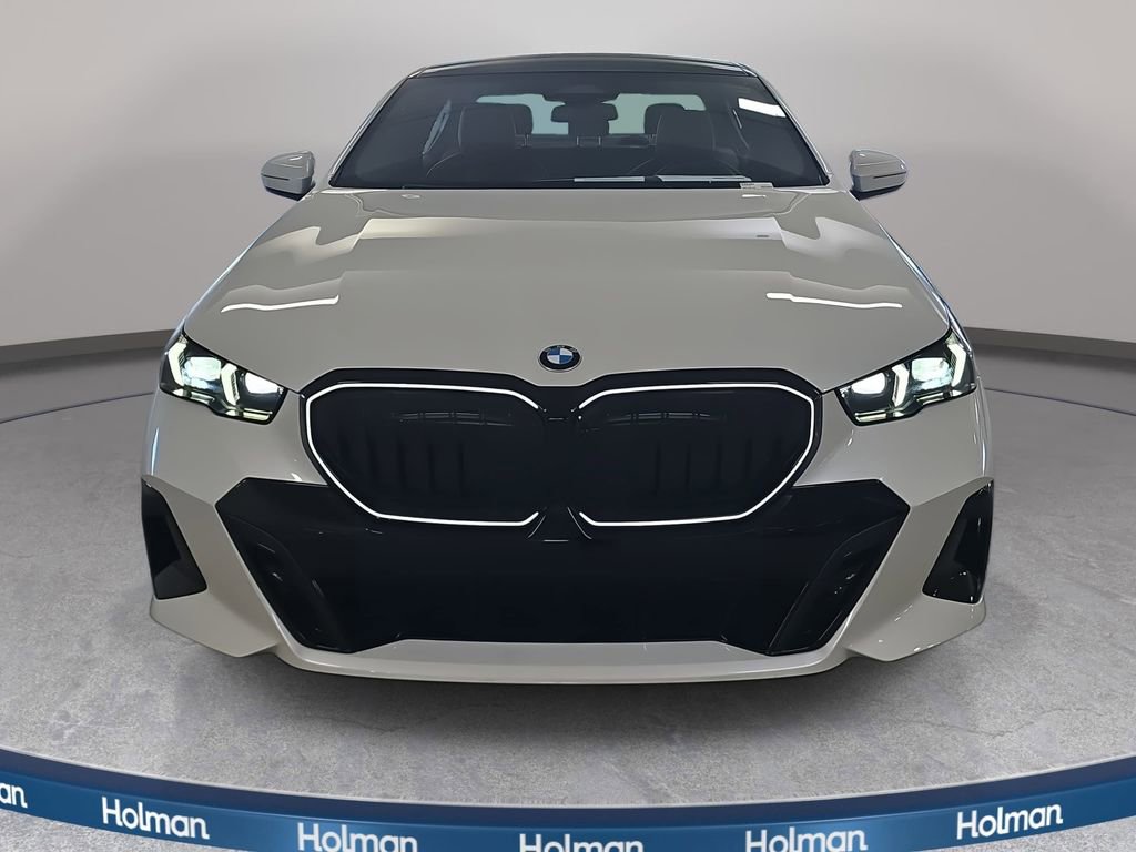 Used 2026 BMW 530i 530i w/ M Sport Package image 3