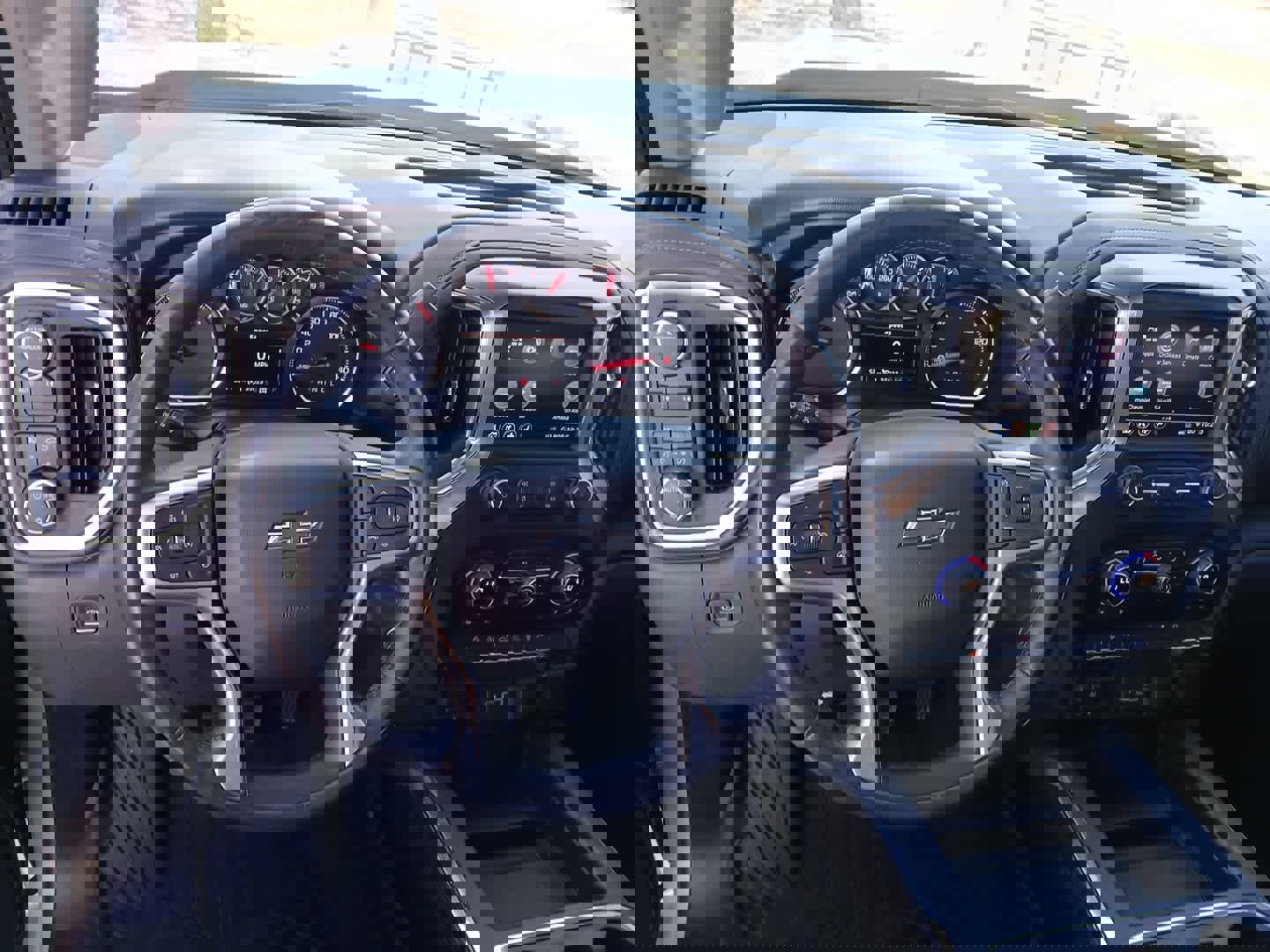 Used 2020 Chevrolet Silverado 1500 RST w/ Texas Edition image 26