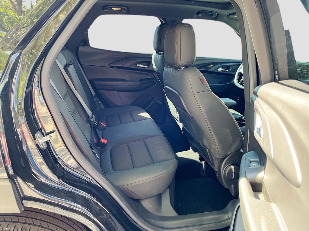 Used 2023 Chevrolet TrailBlazer RS w/ Sun and Liftgate Package image 26