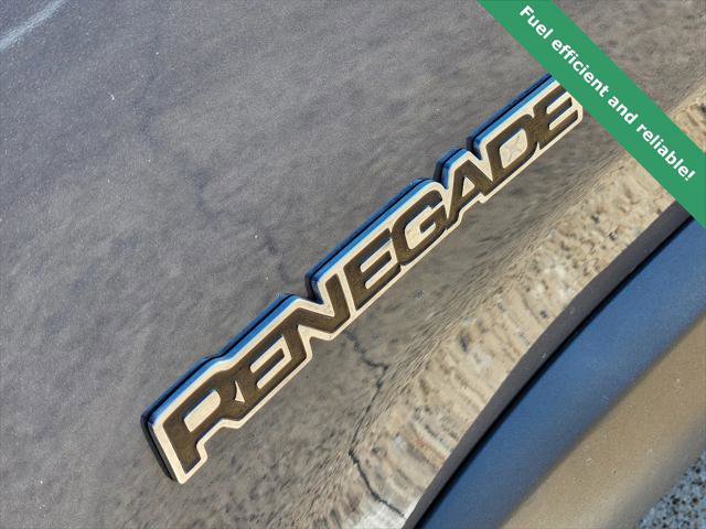 Certified 2023 Jeep Renegade Latitude image 12
