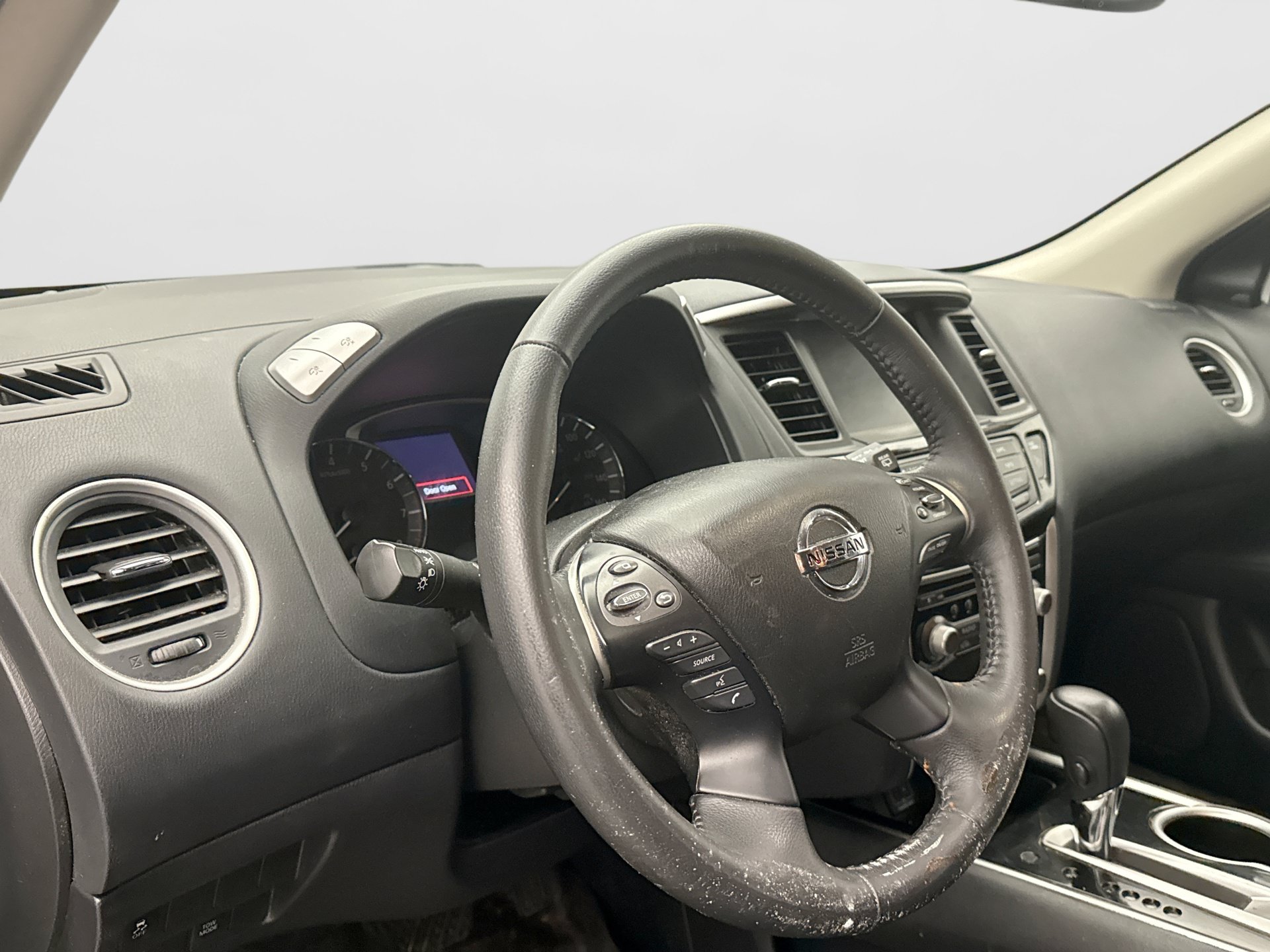 Used 2020 Nissan Pathfinder SV FWD image 7