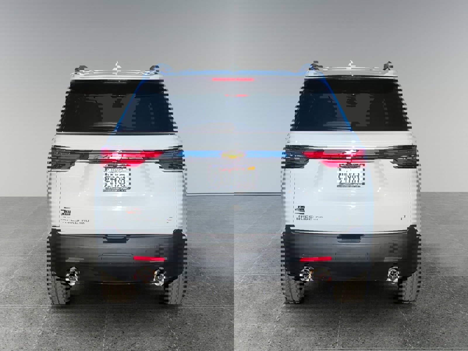 Used 2023 Chevrolet Traverse LT image 4