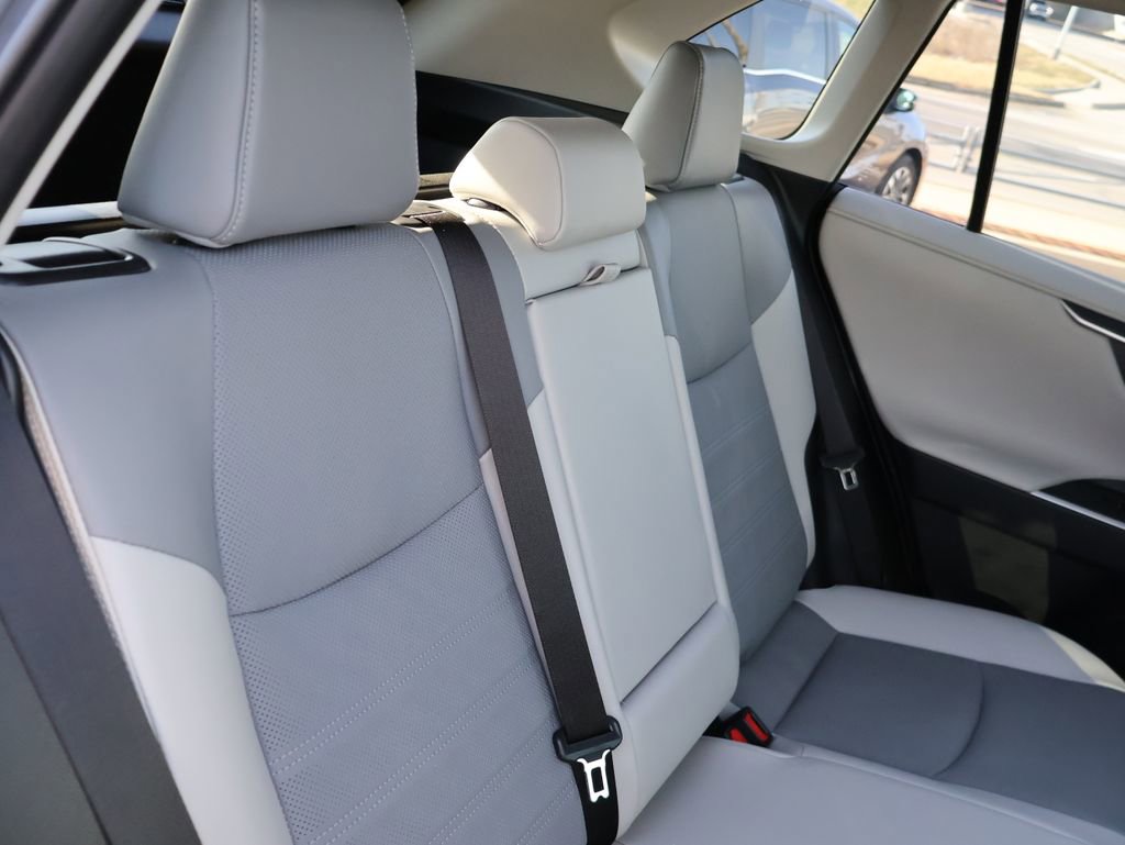 Used 2025 Toyota RAV4 Limited w/ Advanced Technology Package image 12
