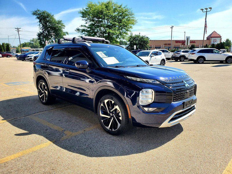 Used 2022 Mitsubishi Outlander SEL FWD image 3