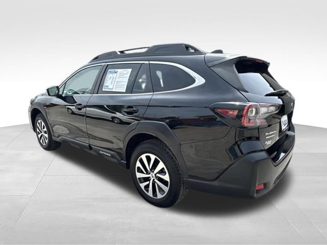 Used 2025 Subaru Outback Premium AWD/4WD image 5