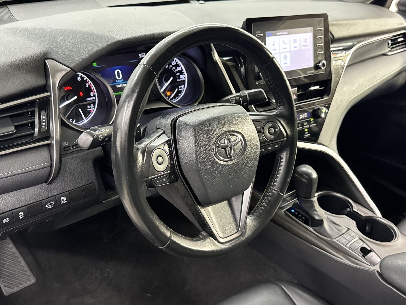 Used 2023 Toyota Camry SE AWD/4WD image 2