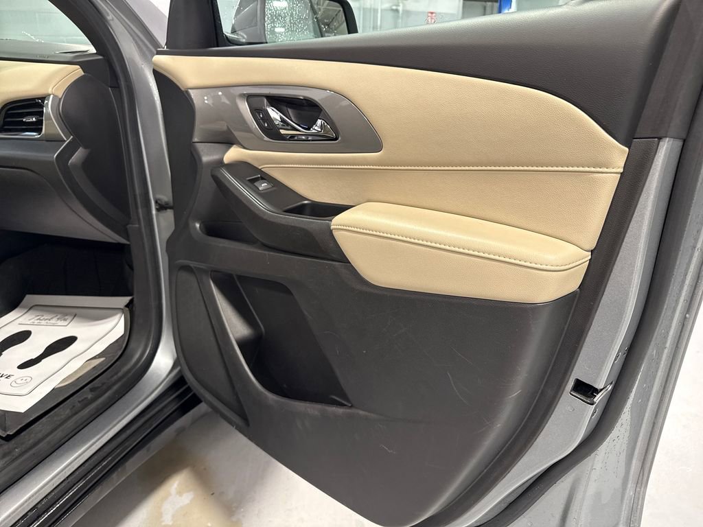 Used 2023 Chevrolet Traverse LS w/ LPO, Floor Liner Package AWD/4WD image 35
