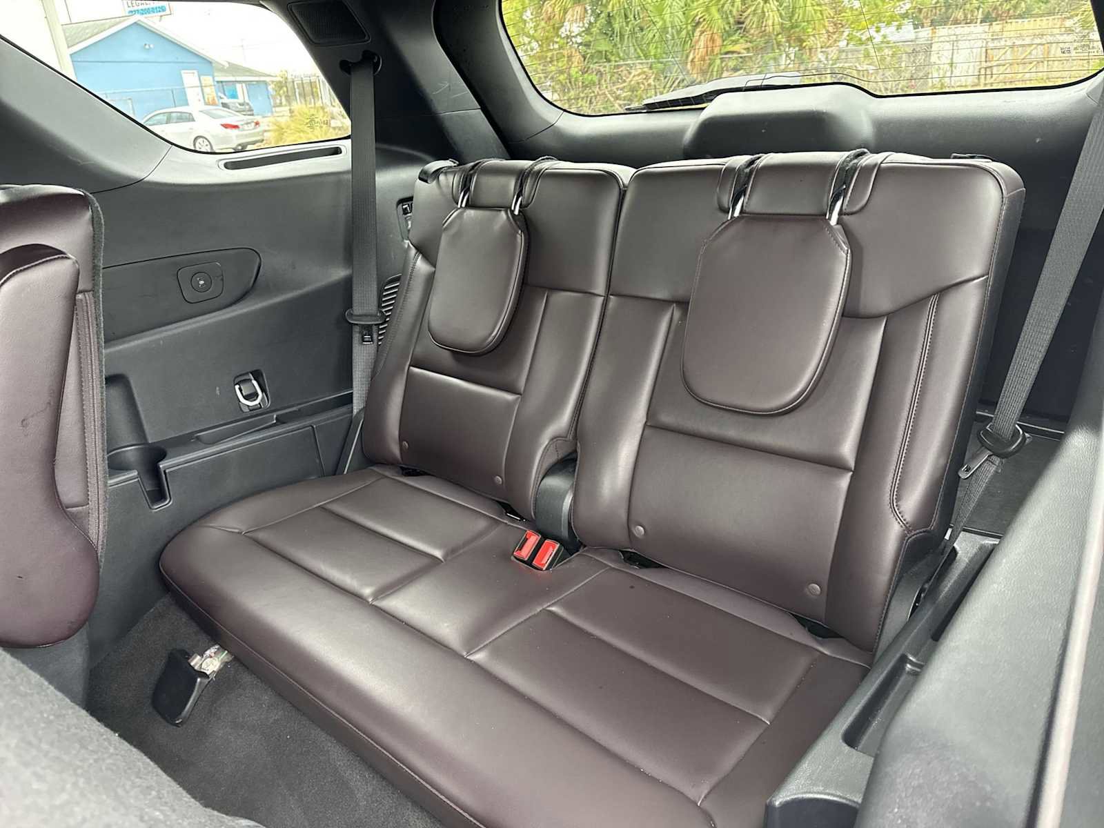 Used 2025 Ford Explorer Platinum RWD image 19