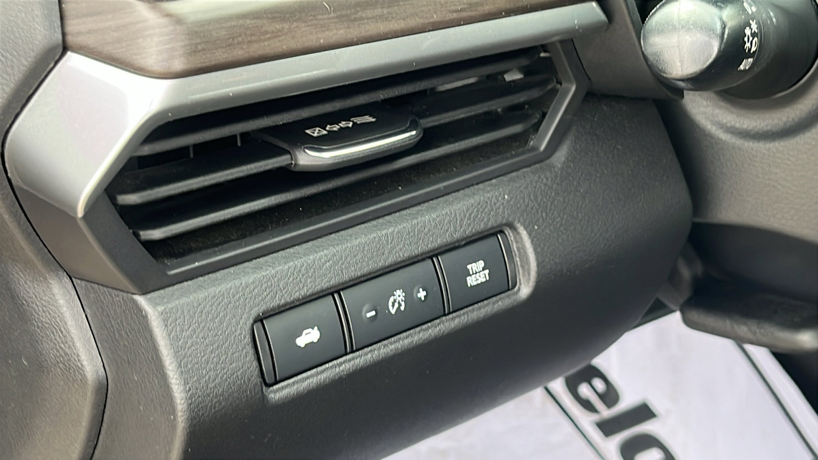 Used 2023 Nissan Altima 2.5 SV image 13