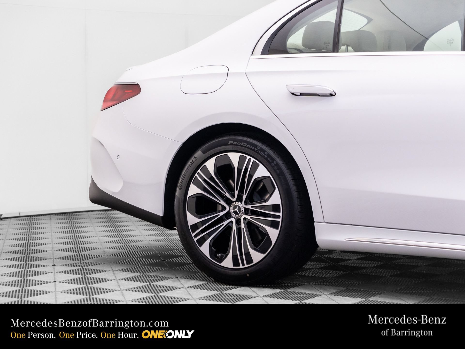 New 2026 Mercedes-Benz E 350 4MATIC Sedan image 42