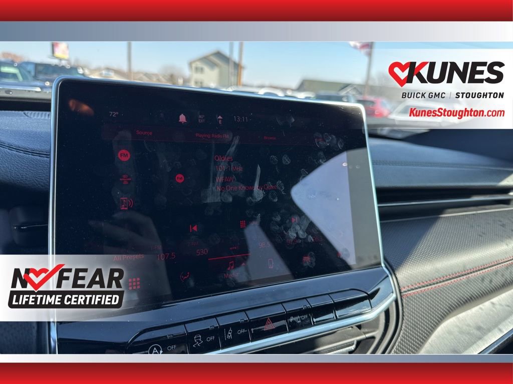 Used 2024 Jeep Compass Trailhawk image 32