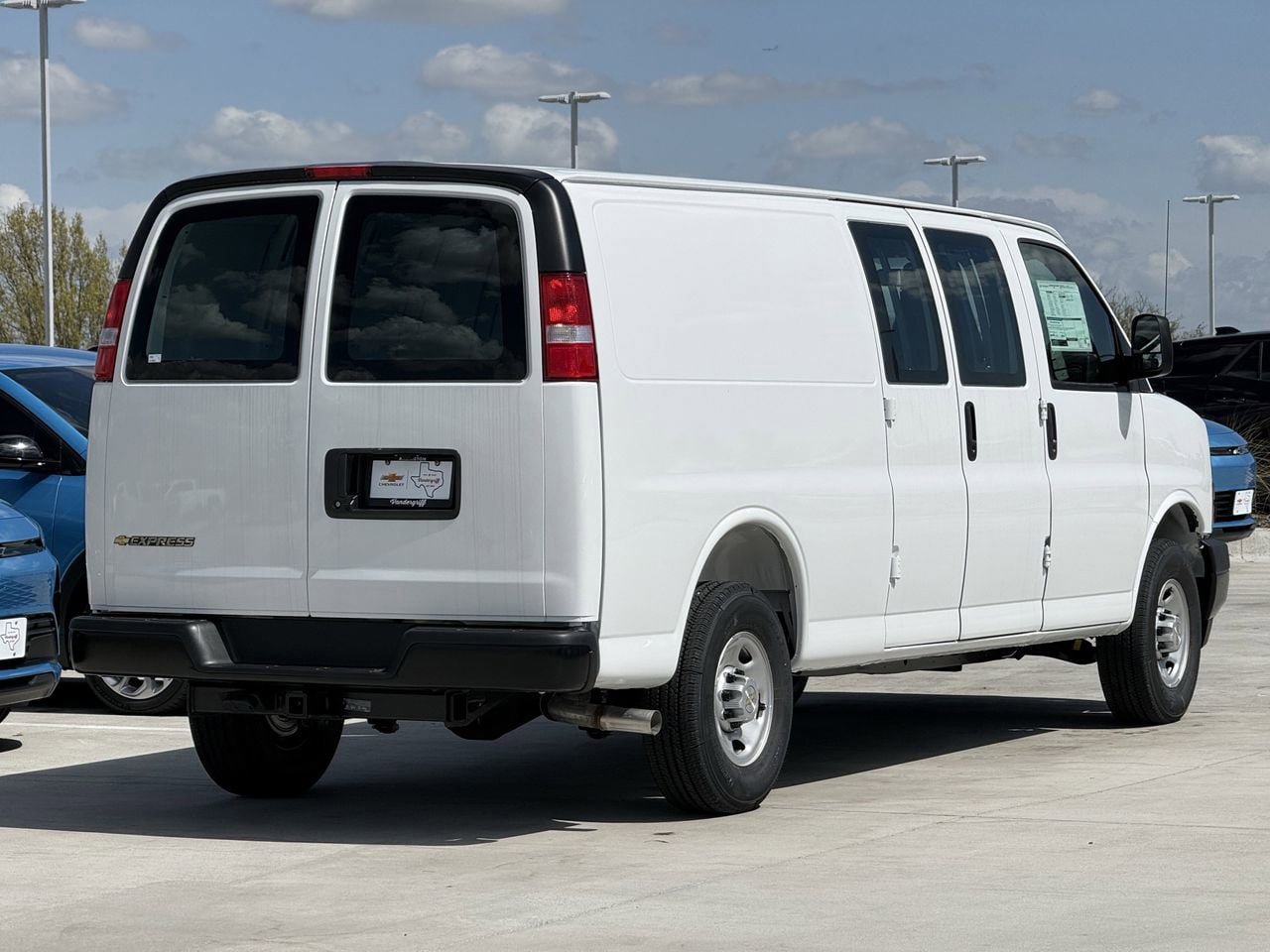 New 2026 Chevrolet Express 2500 Extended w/ Driver Convenience Package RWD image 4