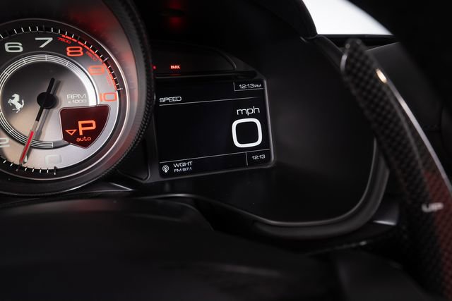 Used 2019 Ferrari Portofino RWD image 40