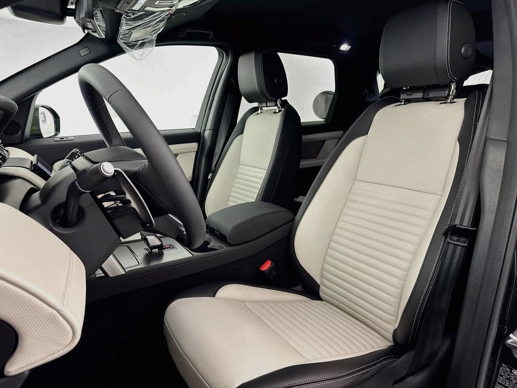 New 2026 Land Rover Discovery Sport Landmark AWD/4WD image 21