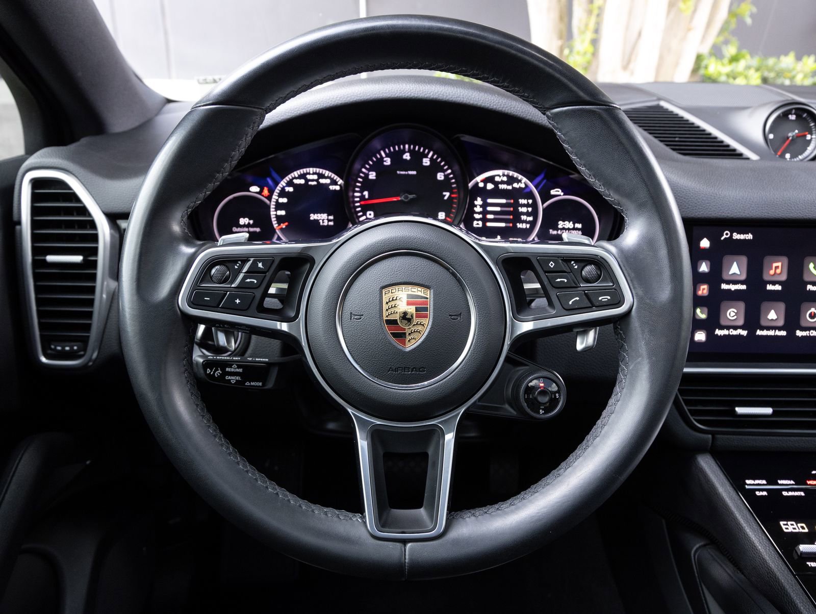 Certified 2023 Porsche Cayenne Platinum Edition AWD/4WD image 13
