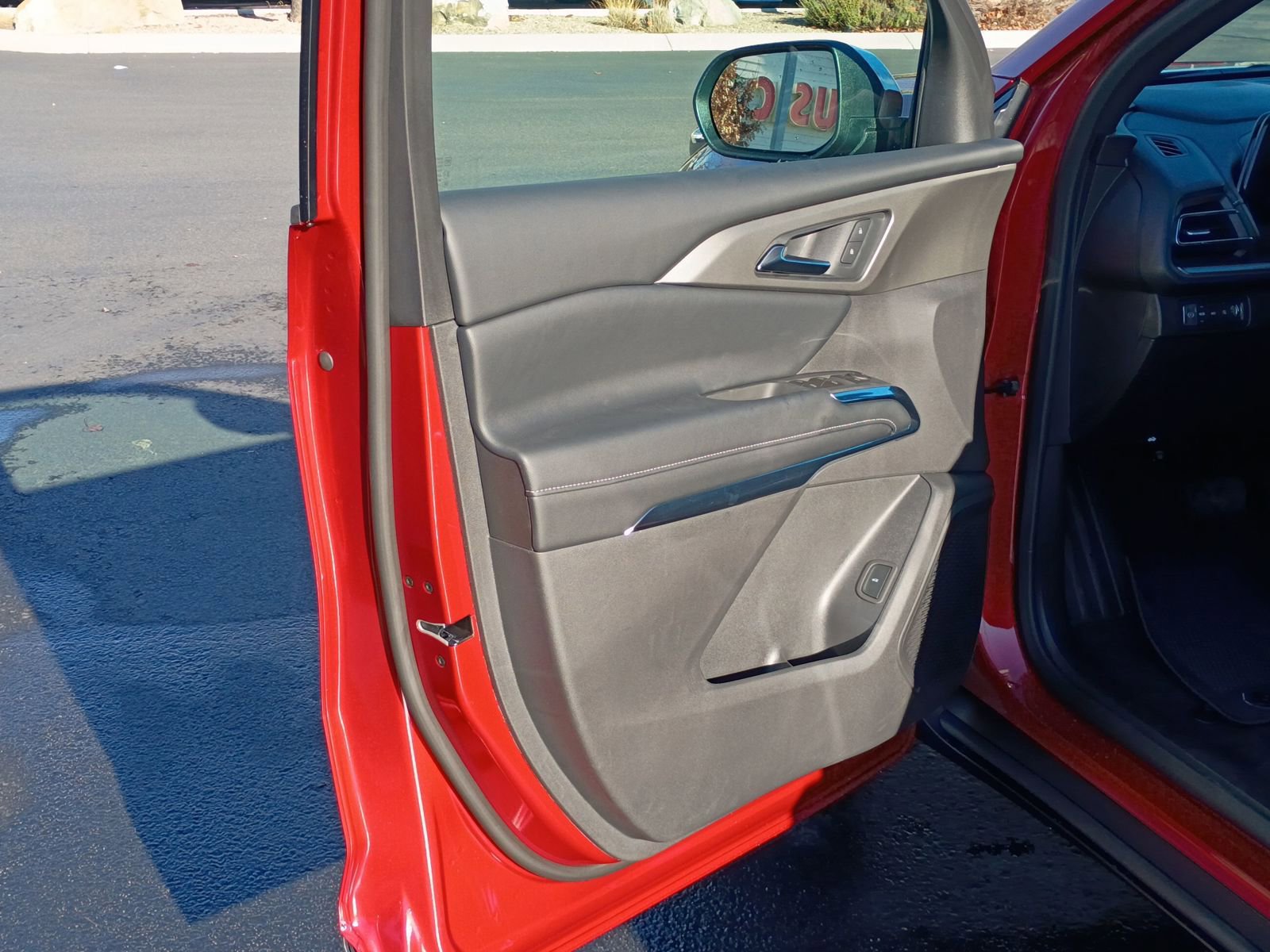 New 2026 Chevrolet Traverse LT w/ Midnight/Sport Edition image 29