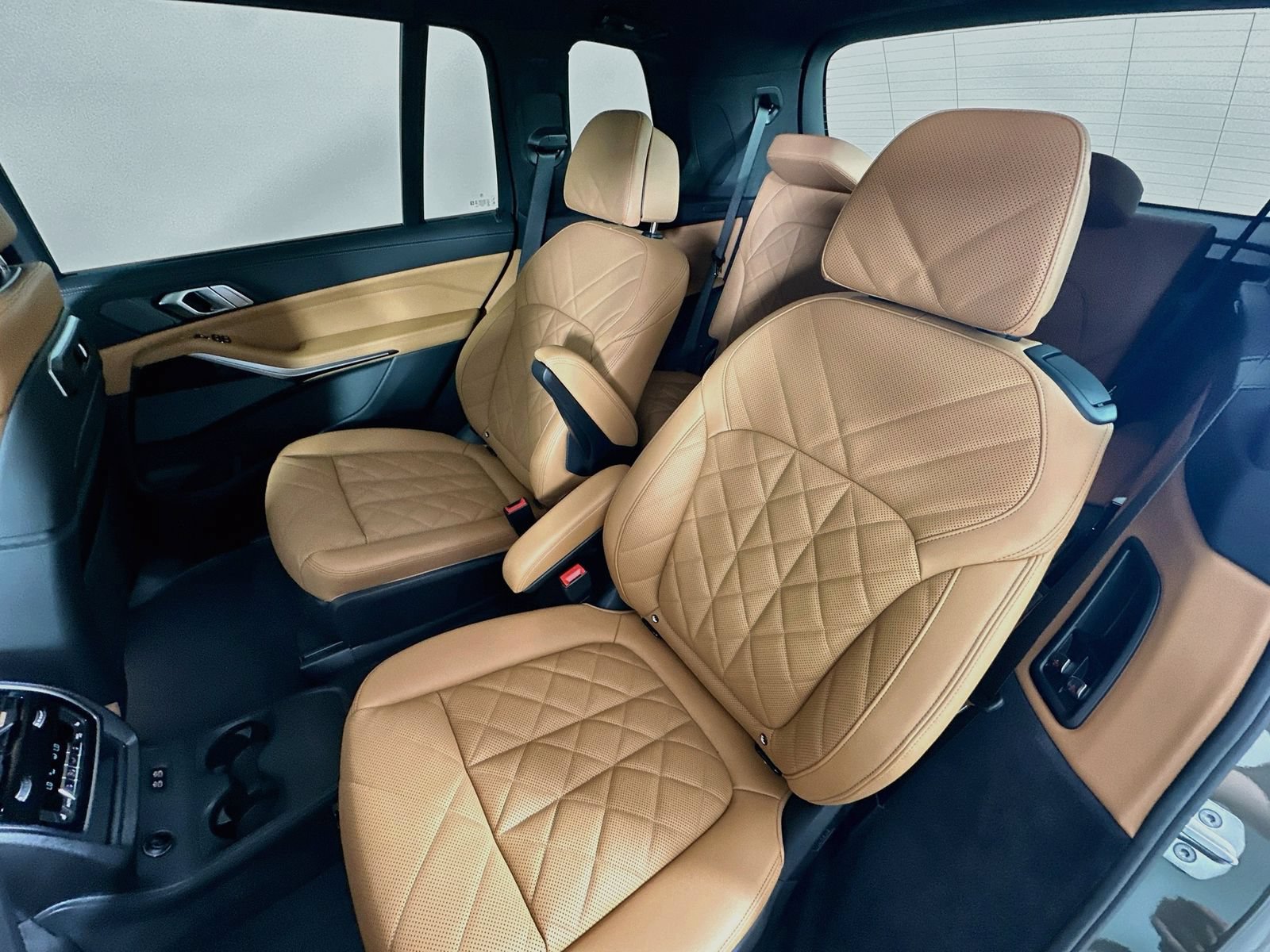New 2027 BMW X7 xDrive40i w/ Executive Package AWD/4WD image 35