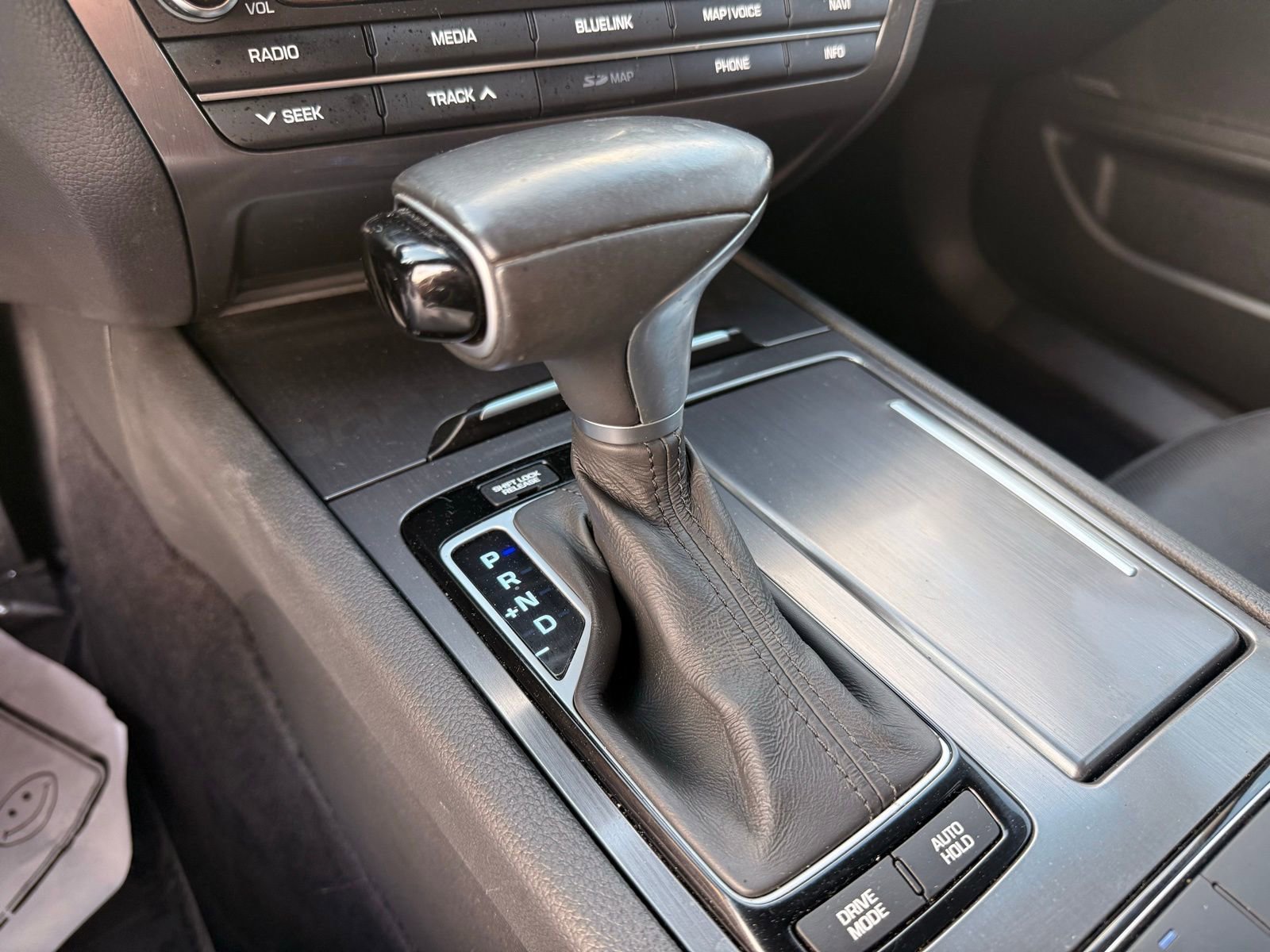 Used 2018 Genesis G80 3.8 w/ Option Group 02 image 27