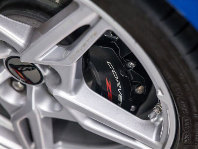 Used 2020 Chevrolet Corvette Stingray Premium Cpe w/ 3LT Preferred Equipment Group image 17