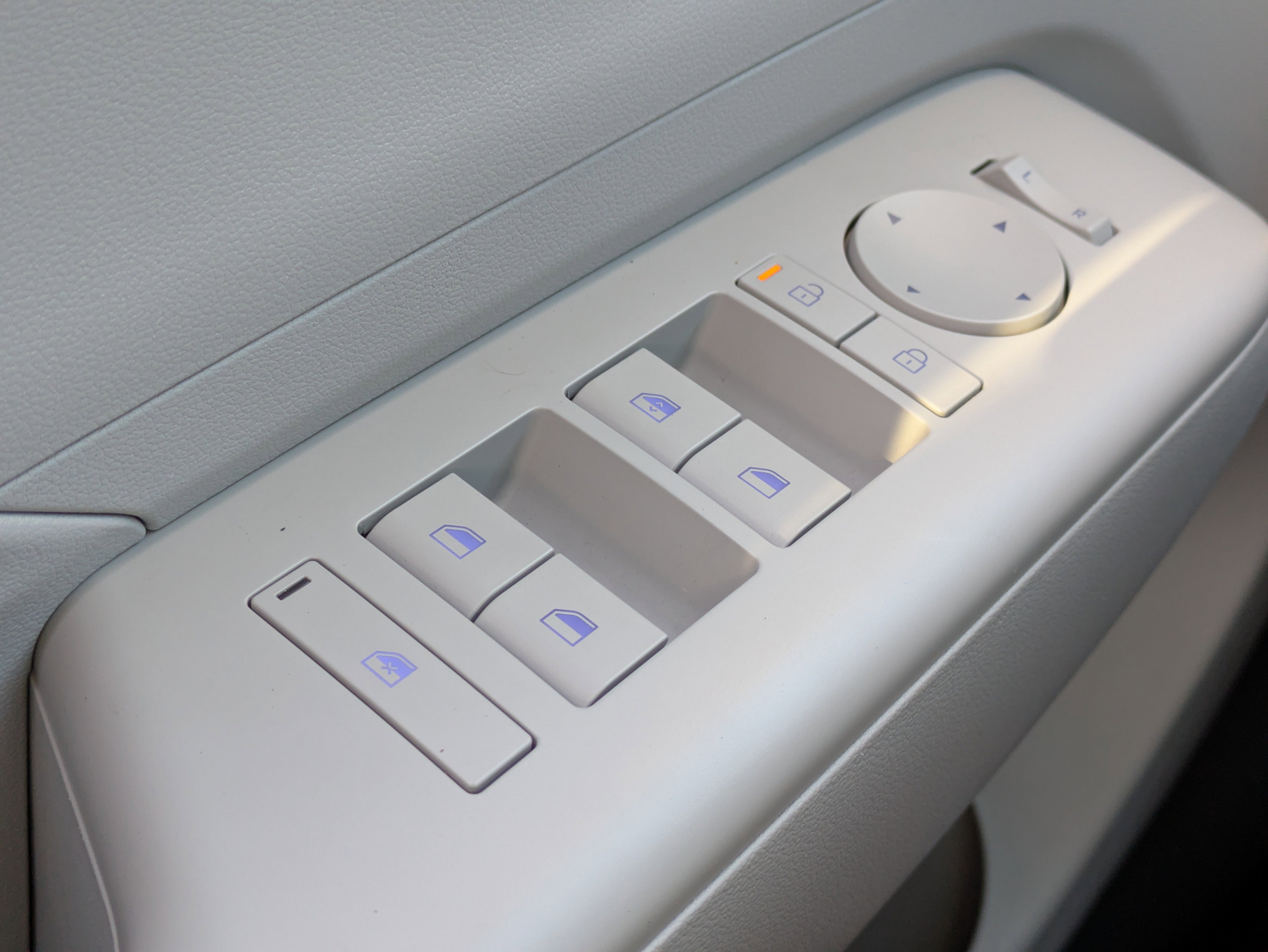 Used 2024 Hyundai Kona SEL image 22