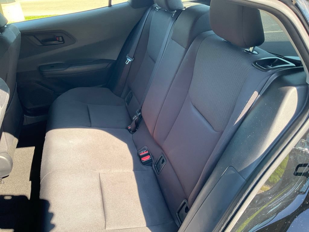 Used 2025 Toyota Prius LE FWD image 12