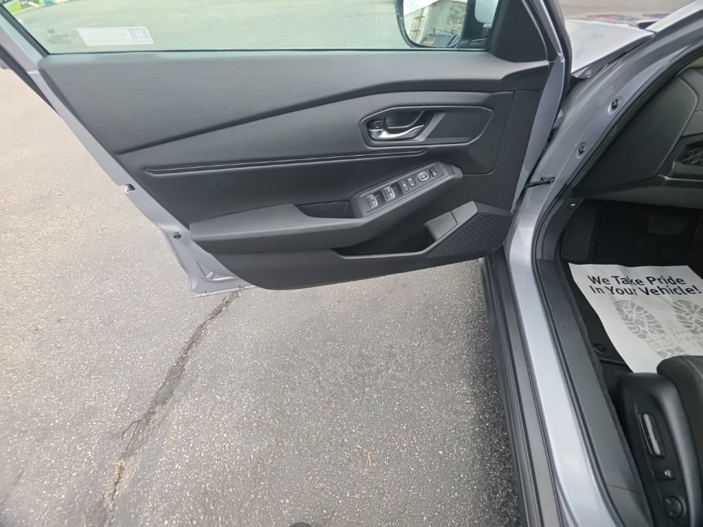 Certified 2023 Honda Accord EX image 11