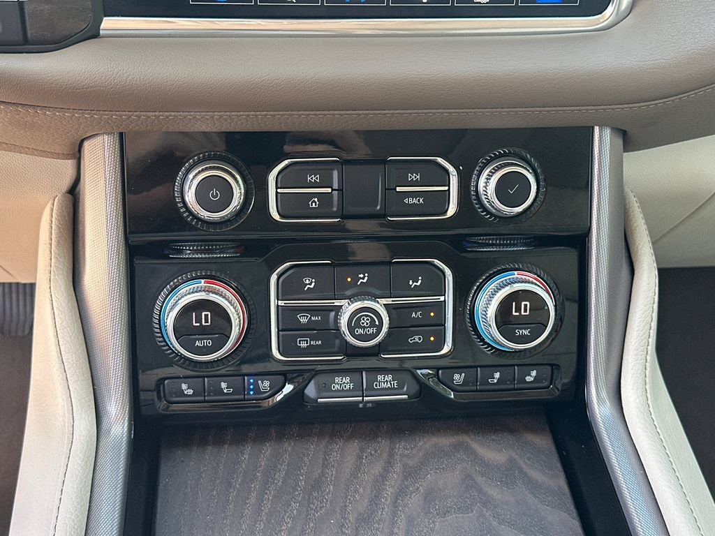 Used 2022 GMC Yukon Denali RWD image 27