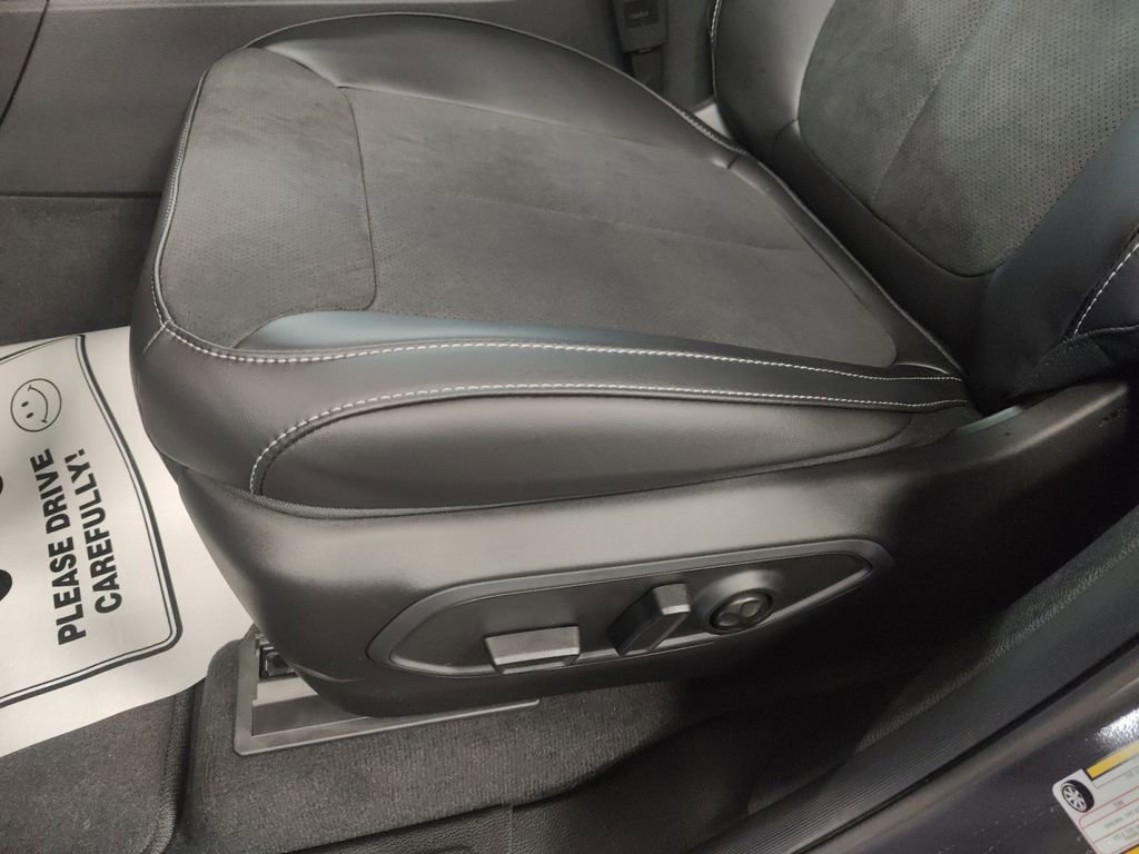 New 2025 Jeep Grand Cherokee L Altitude image 30