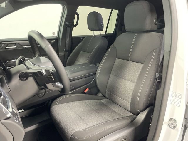 Used 2025 GMC Acadia Elevation FWD image 11